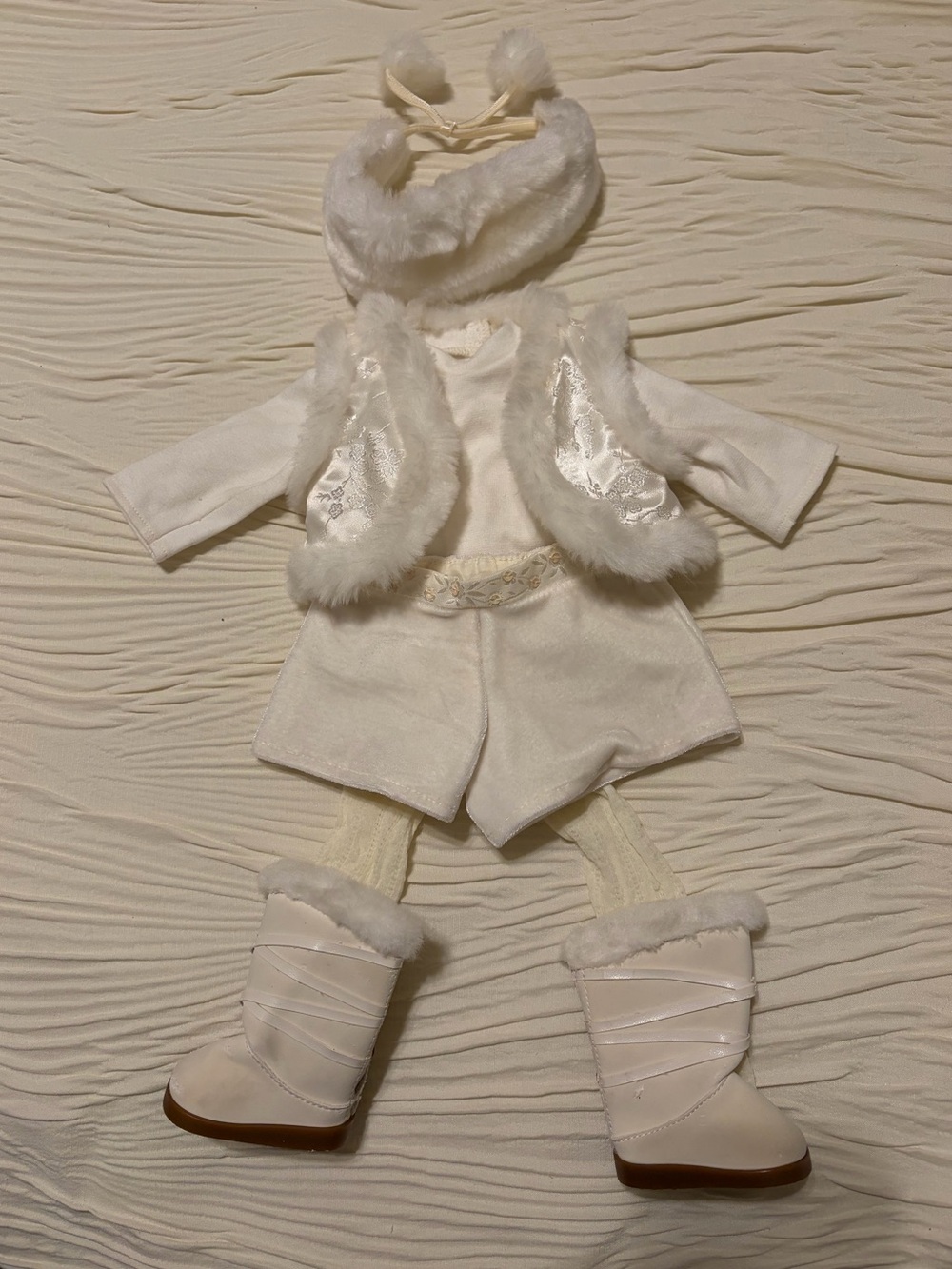 American Girl Retired Winter White Outfit Faux Fur Boots Set